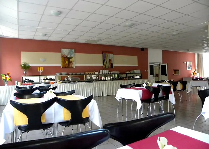 Lubiewo Forest & Sea 3*